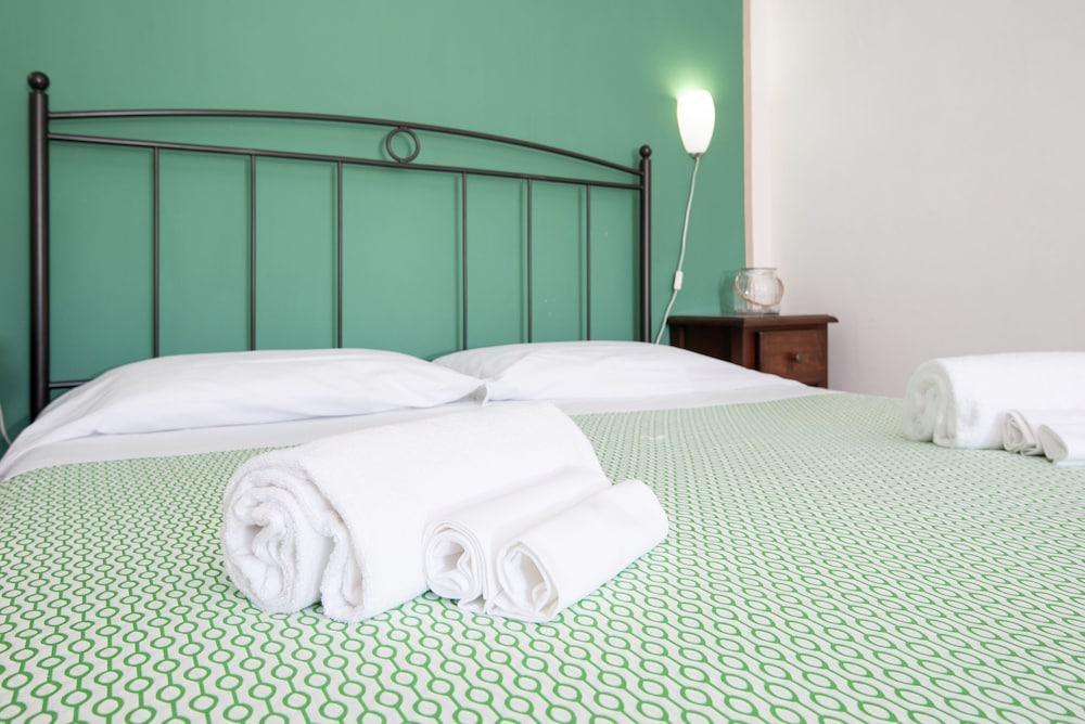 Aparthotel Le Corti Di Montepitti 3*