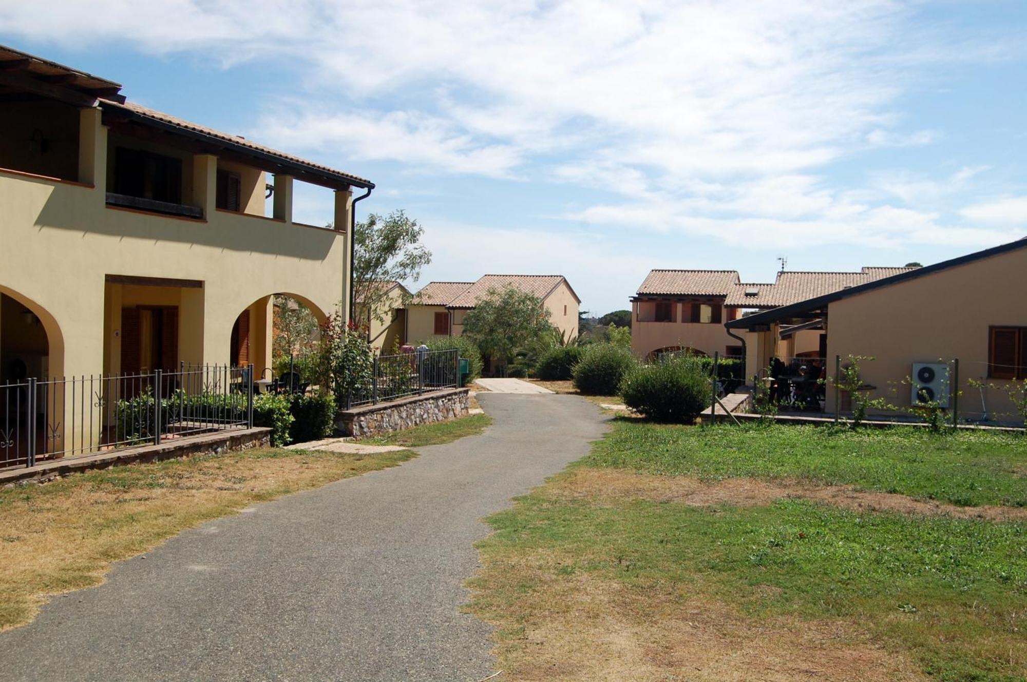 Aparthotel Le Corti Di Montepitti