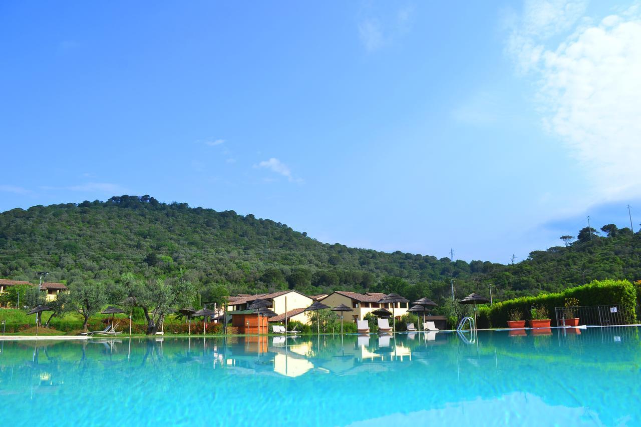 Le Corti Di Montepitti Aparthotel 3*