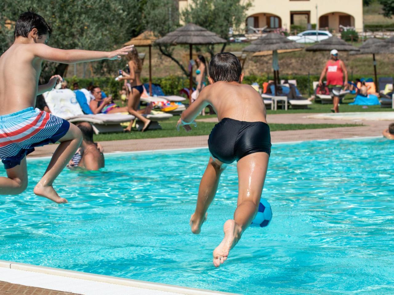 Le Corti Di Montepitti Aparthotel Suvereto